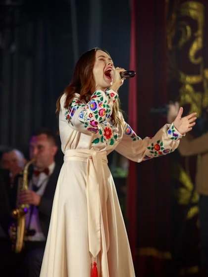 Sophia Vane, Pianist & Vocalist